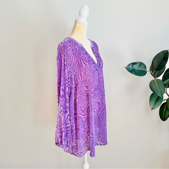 Torrid Velvet Zebra Burnout Pullover Long Sleeve Blouse - Picture 6 of 9